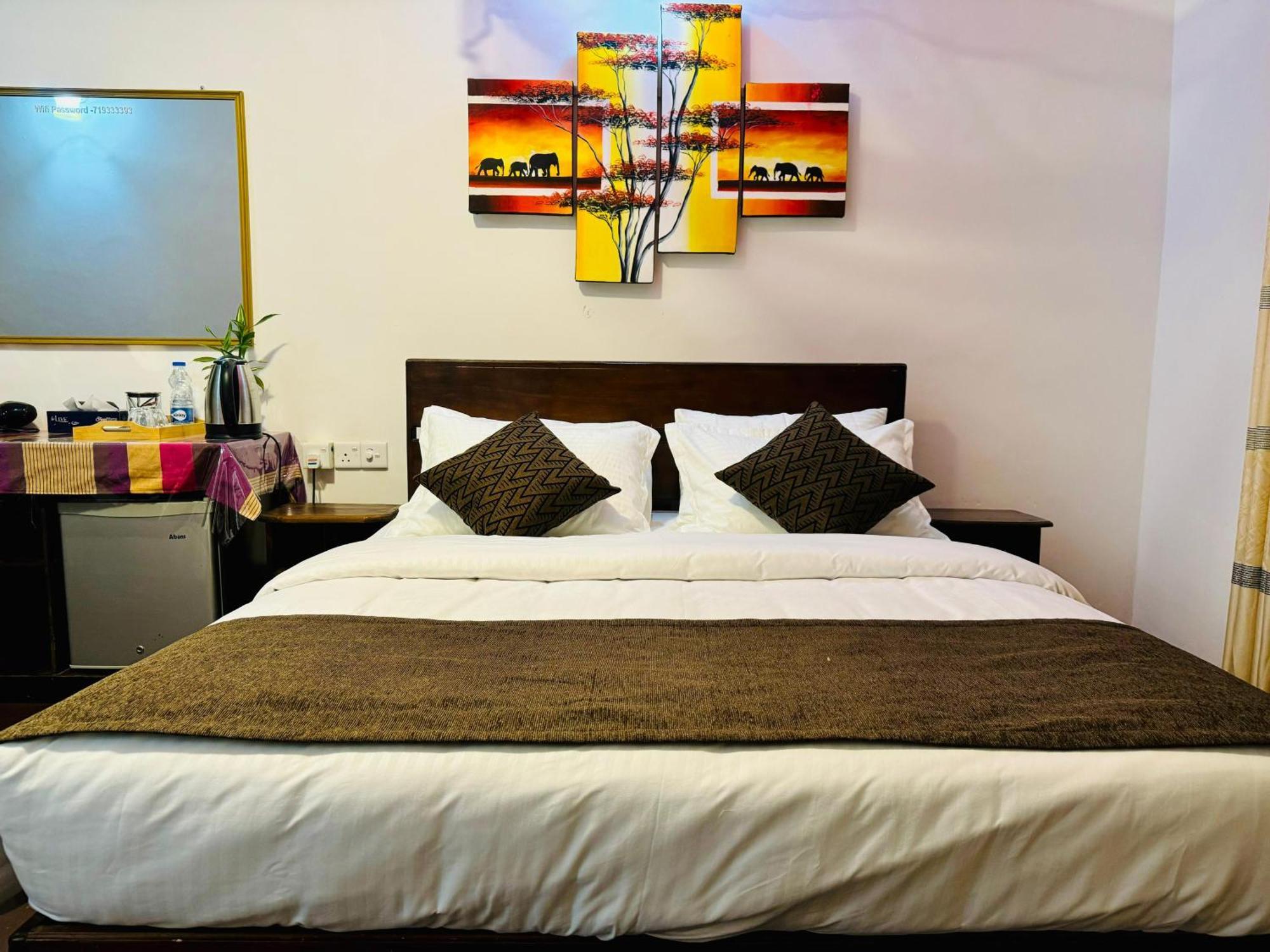Rock Grand View Hotel Ела Екстериор снимка